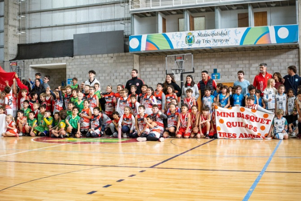 Exitoso encuentro de básquet en el Polideportivo 