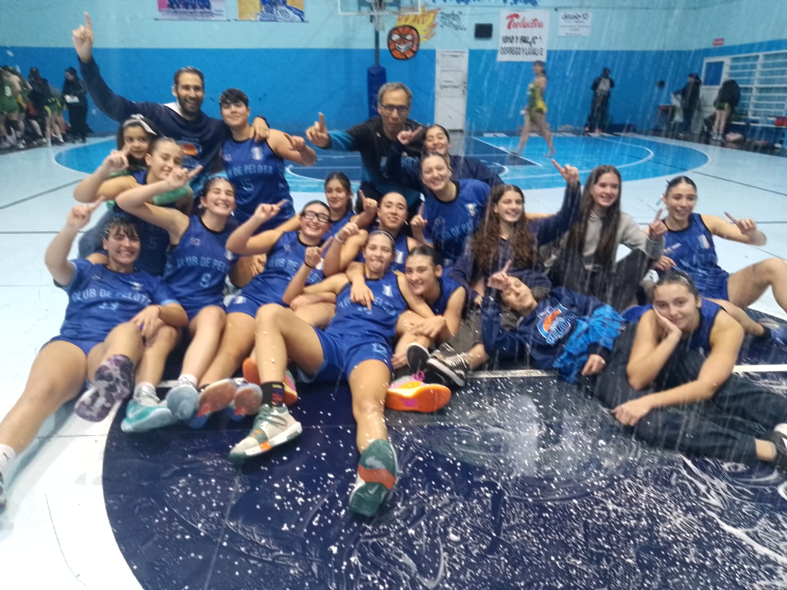 Básquet femenino U15: clasificadas a la final provincial