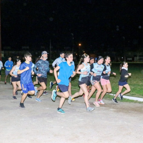 La pista de atletismo del Polideportivo “Rubén González” cuenta con nueva iluminación