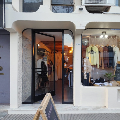 Runas Clothes tiene nuevo local en el centro de la ciudad